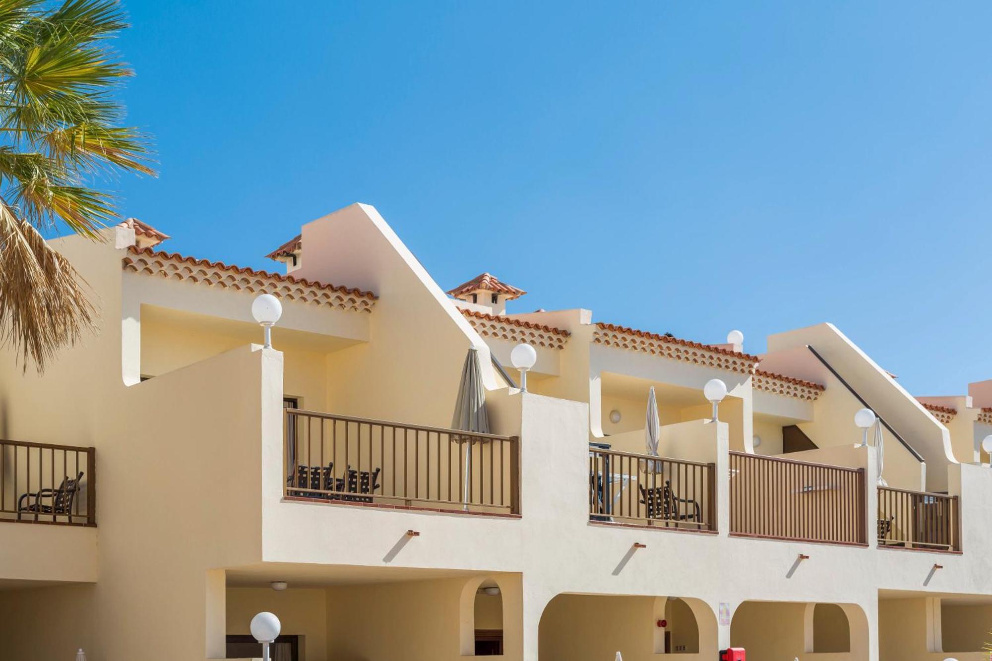 Aparthotel Royal Sunset Beach Club 3*