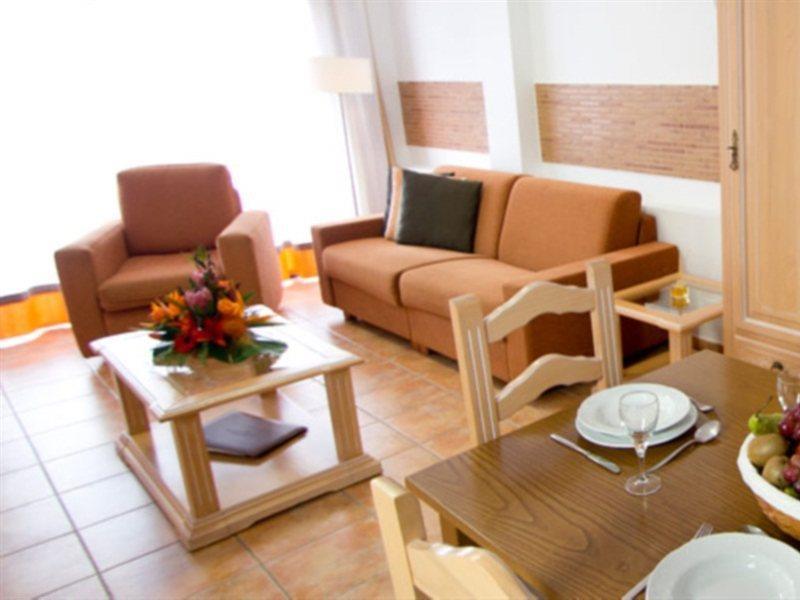 Royal Sunset Club Aparthotel 3*